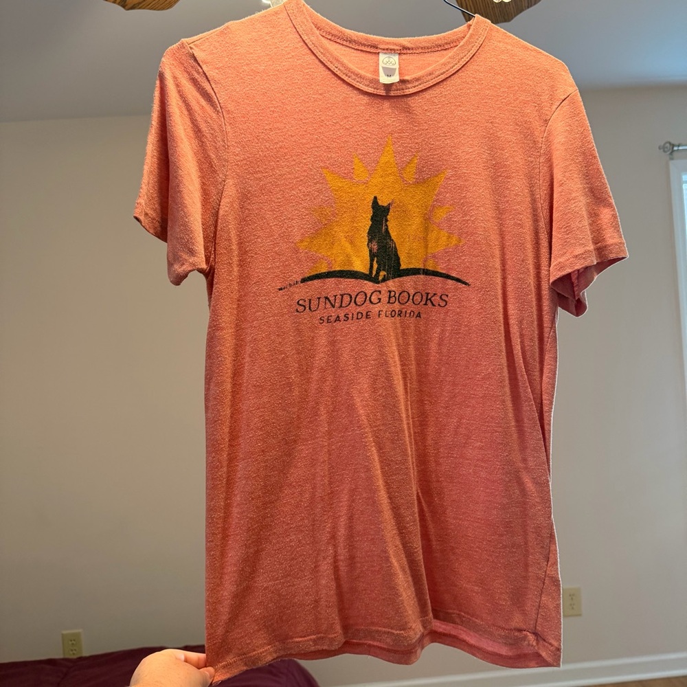 Coral Seaside T-Shirt - Sundog Books